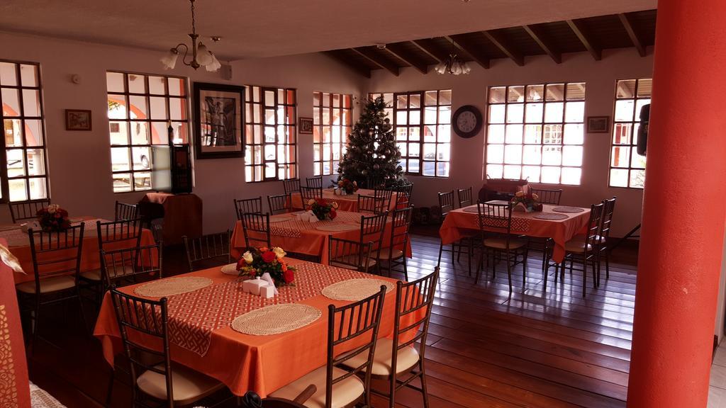 Hosteria San Carlos Tababela Exterior foto