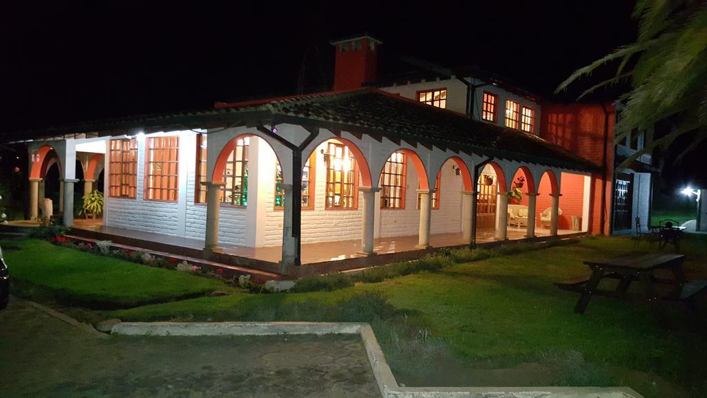 Hosteria San Carlos Tababela Exterior foto