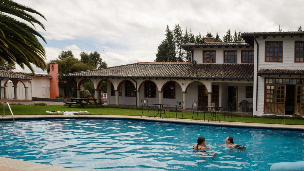 Hosteria San Carlos Tababela Exterior foto